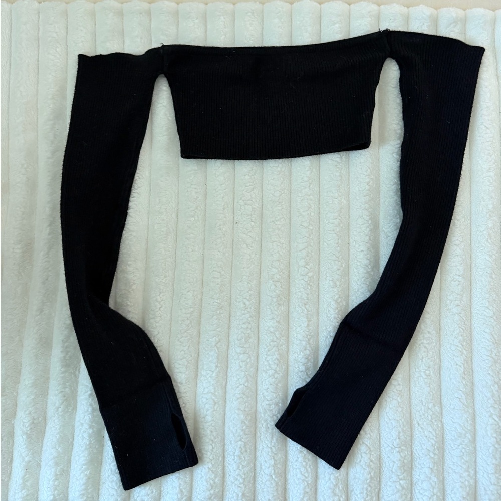 Edikted Black Off-Shoulder Long Sleeve Crop Top